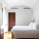 Grand Cocumella فندق سانتّانييلّو