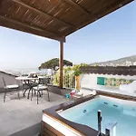 فندق Grand Cocumella سانتّانييلّو