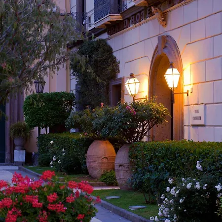 فندق Grand Cocumella 5*