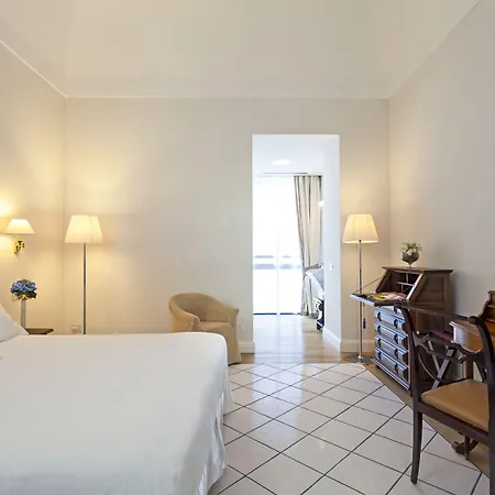 Grand Cocumella Hotell 5*
