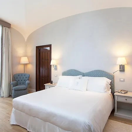Grand Cocumella Hotel