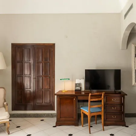 Grand Cocumella Hotel 5*